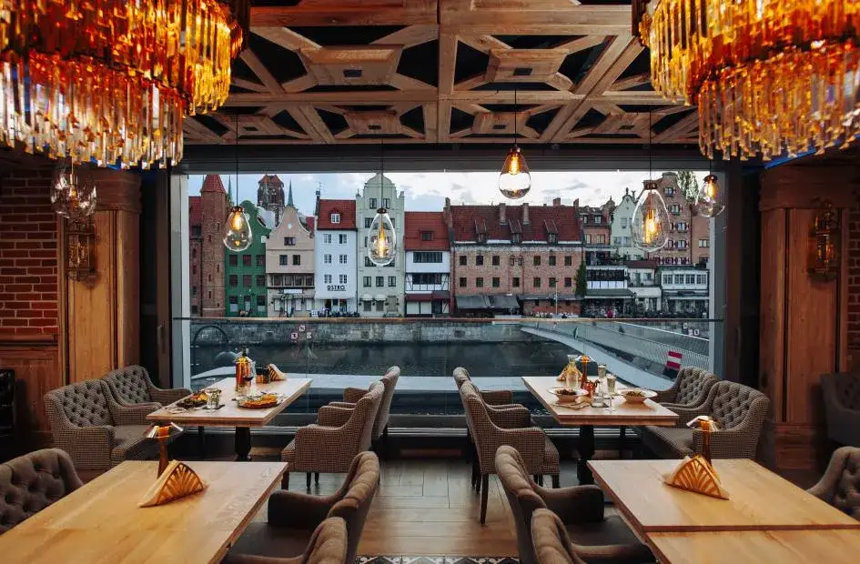 Romantyczna restauracja Gdańsk widok na Motławę